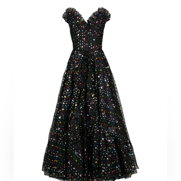 CeliaB Dresses & Skirts - Celia B Galene Gown